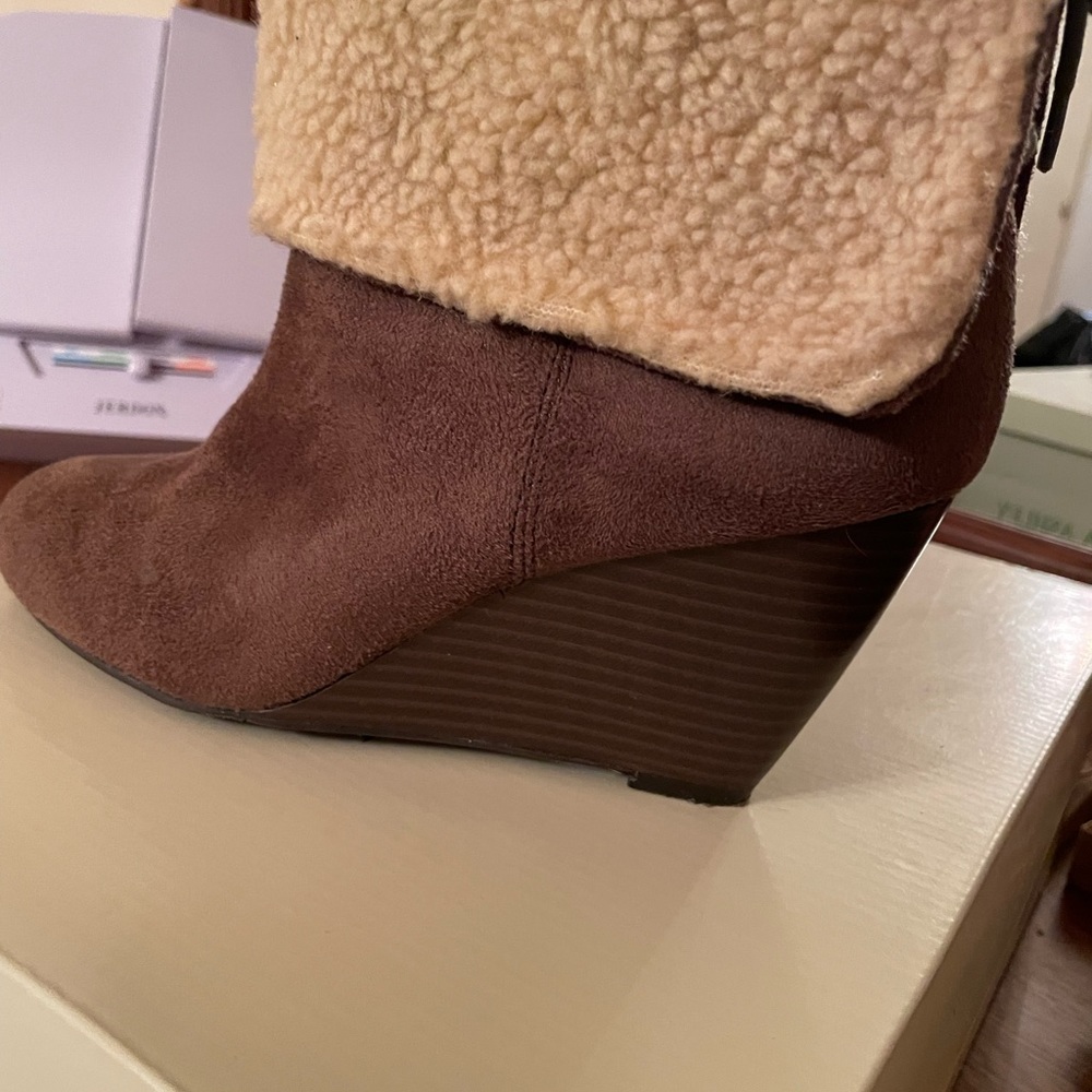 Ladies Laura Ashley suede booties